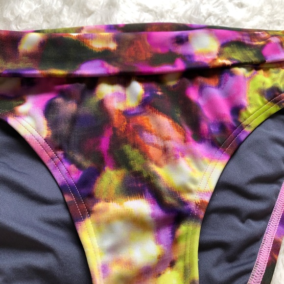 VICTORIA’S SECRET SWIM Watercolor Bikini Bottom, M - Picture 3 of 4
